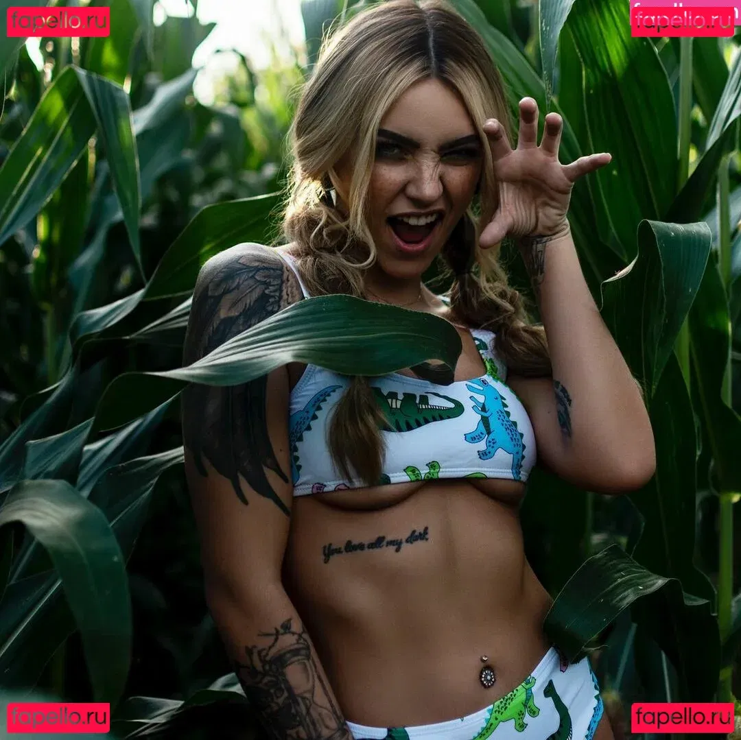 Itsellemu Onlyfans Photo Gallery 