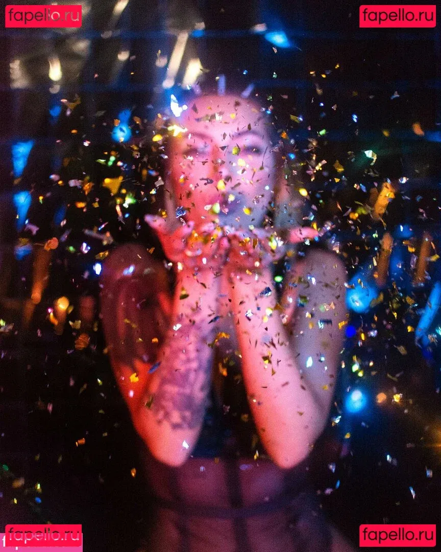 Itsellemu Onlyfans Photo Gallery 