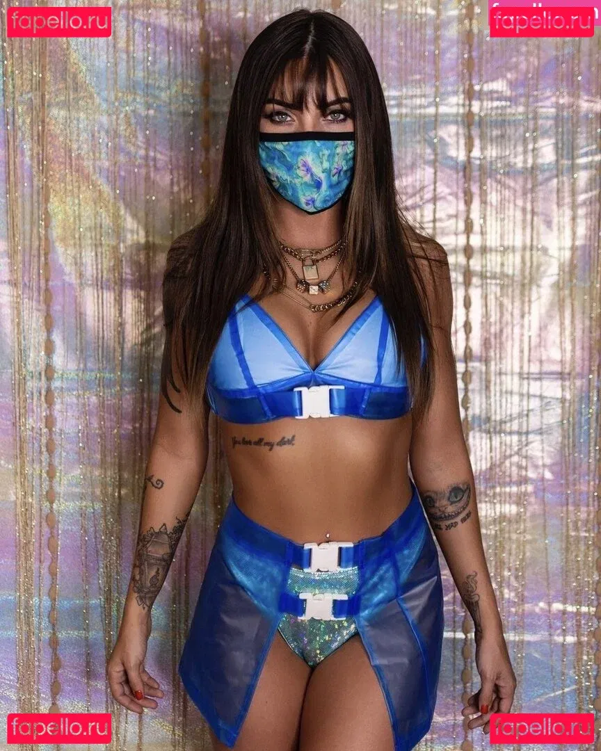 Itsellemu Onlyfans Photo Gallery 