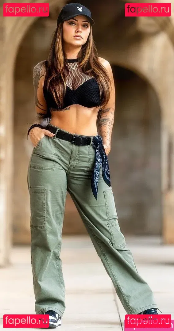 Itsellemu Onlyfans Photo Gallery 