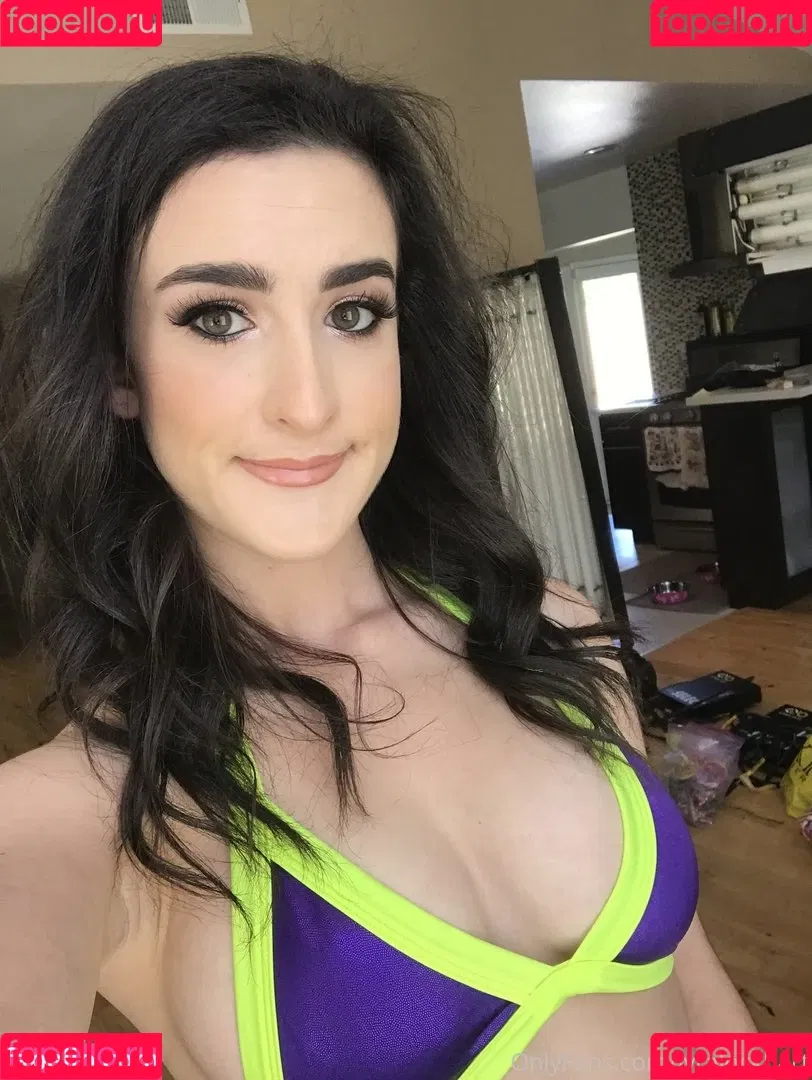 Lyra Lockhart Onlyfans Photo Gallery 