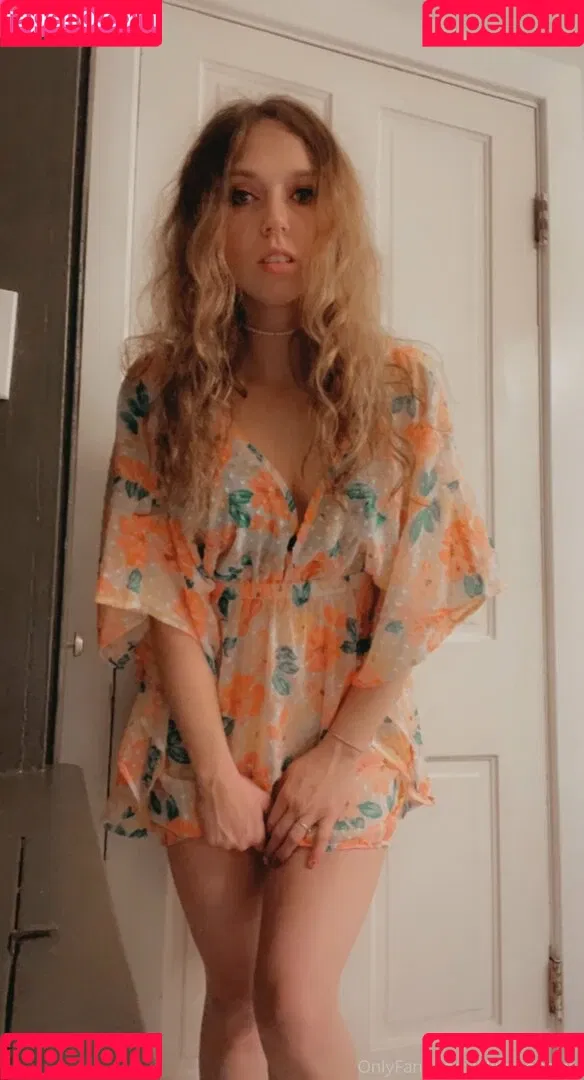 allimoonaxxx Onlyfans Photo Gallery 
