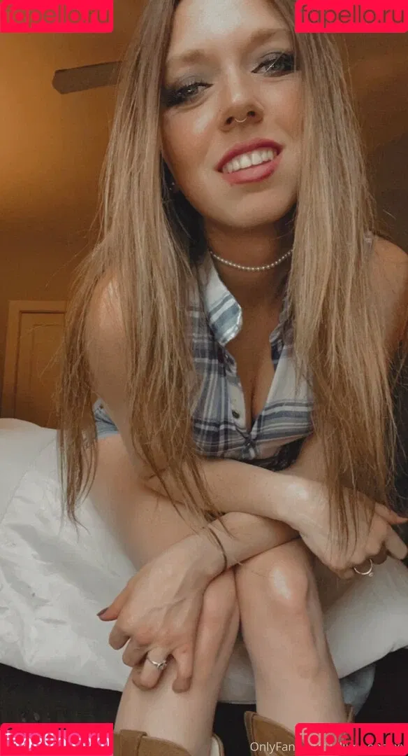 allimoonaxxx Onlyfans Photo Gallery 