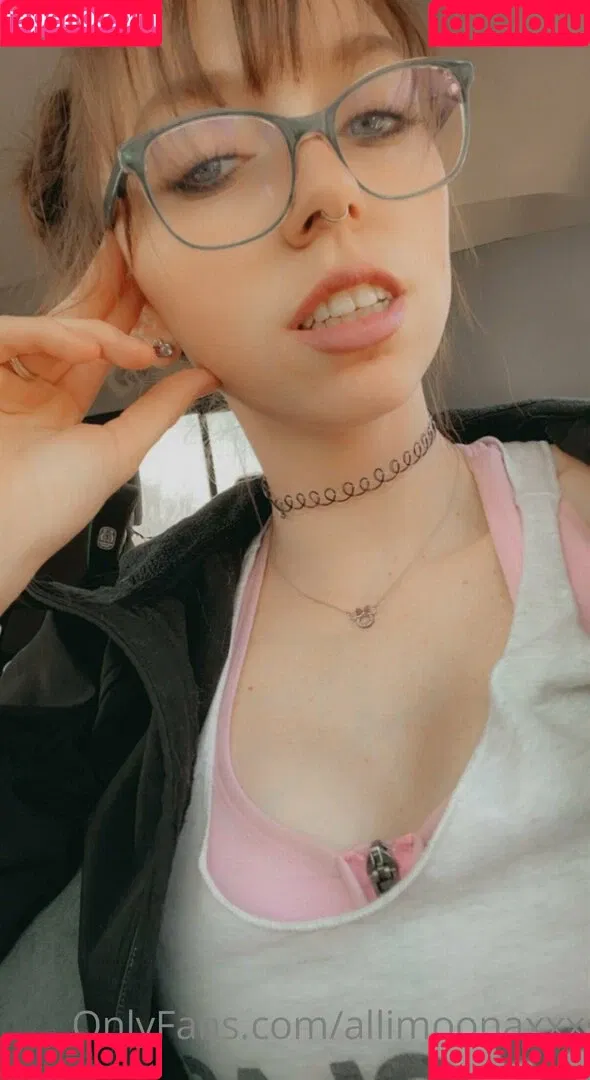 allimoonaxxx Onlyfans Photo Gallery 