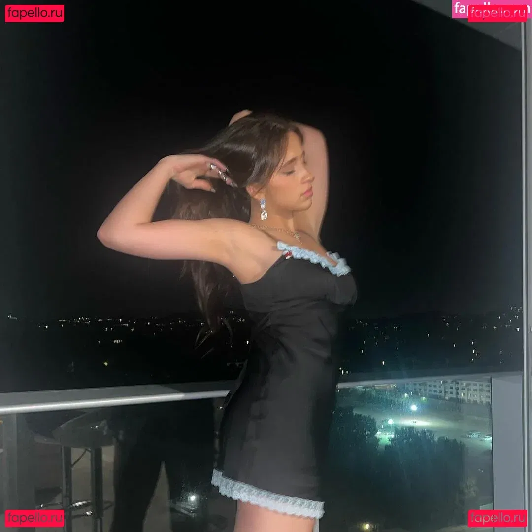 Tate McRae Onlyfans Photo Gallery 