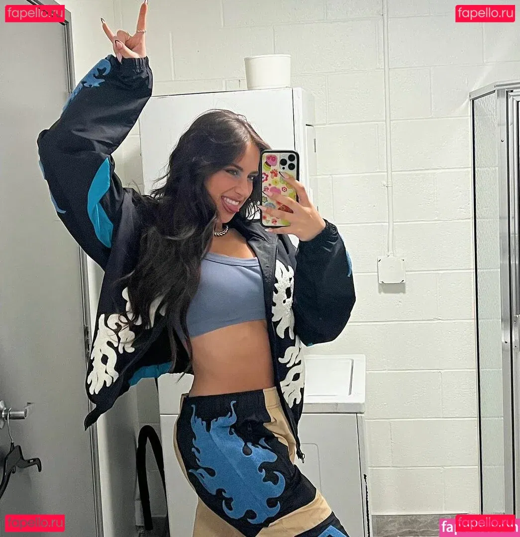 Tate McRae Onlyfans Photo Gallery 