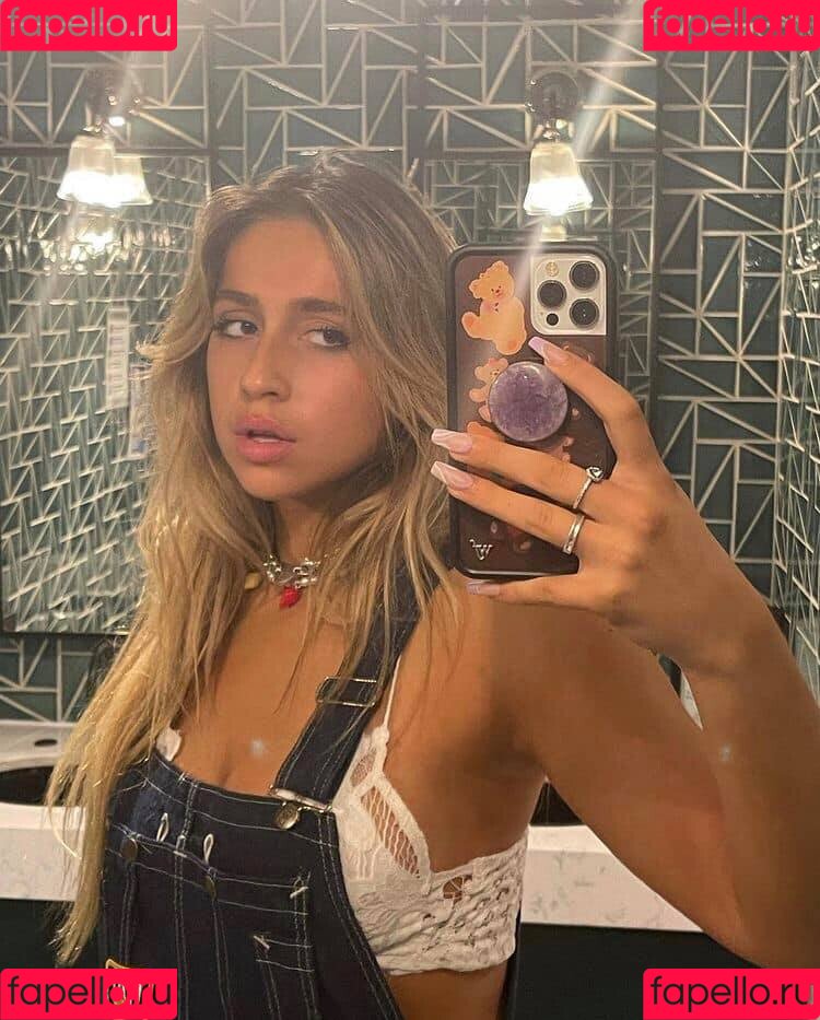 Tate McRae Onlyfans Photo Gallery 