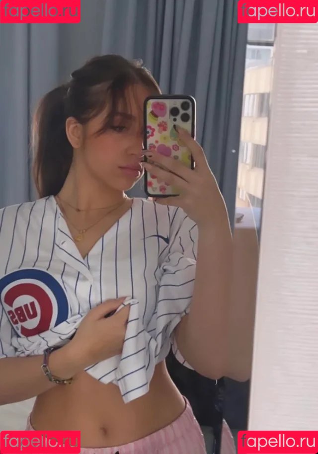 Tate McRae Onlyfans Photo Gallery 