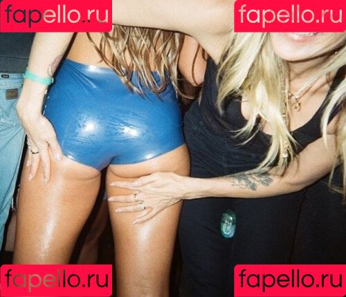 Tate McRae Onlyfans Photo Gallery 