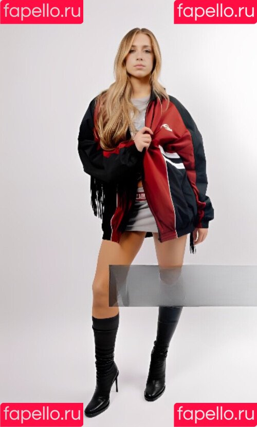 Tate McRae Onlyfans Photo Gallery 