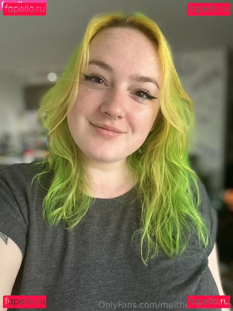 melthewhale Onlyfans Photo Gallery 