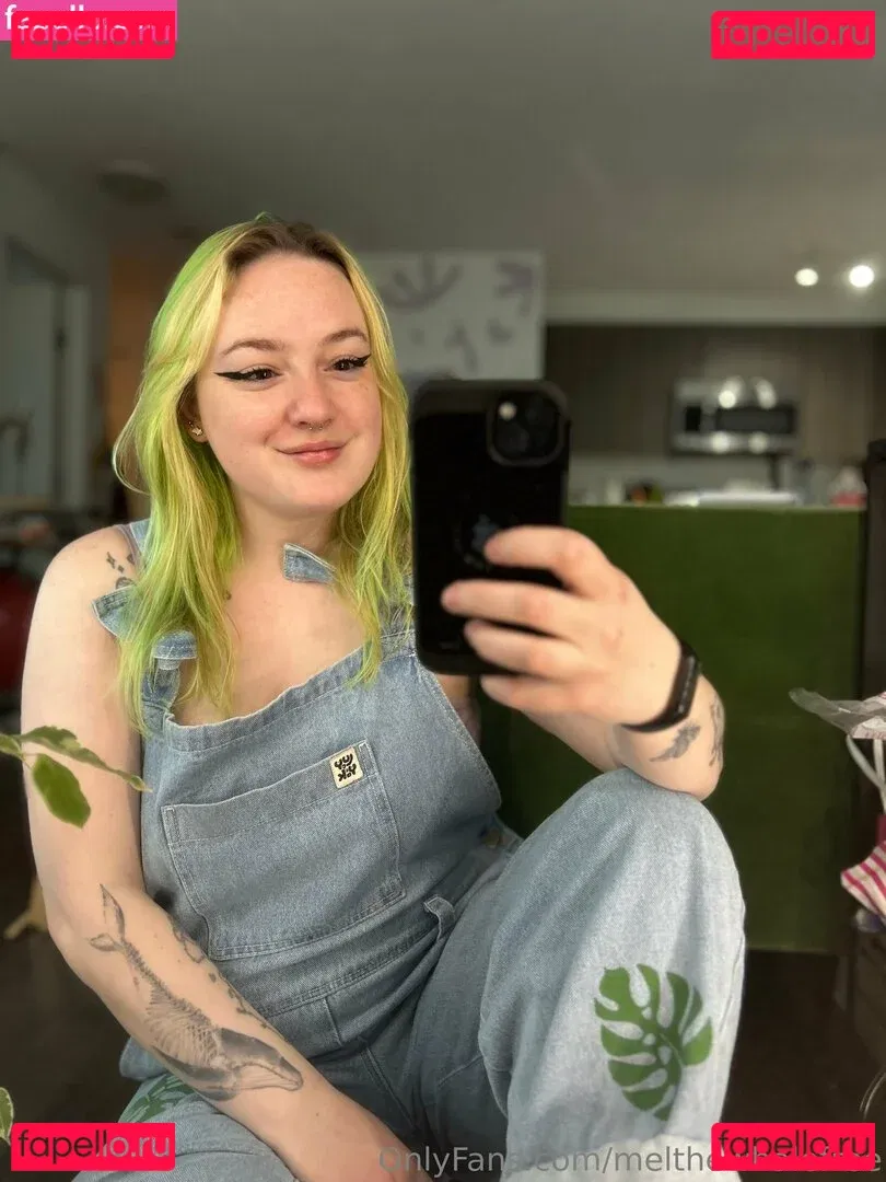 melthewhale Onlyfans Photo Gallery 