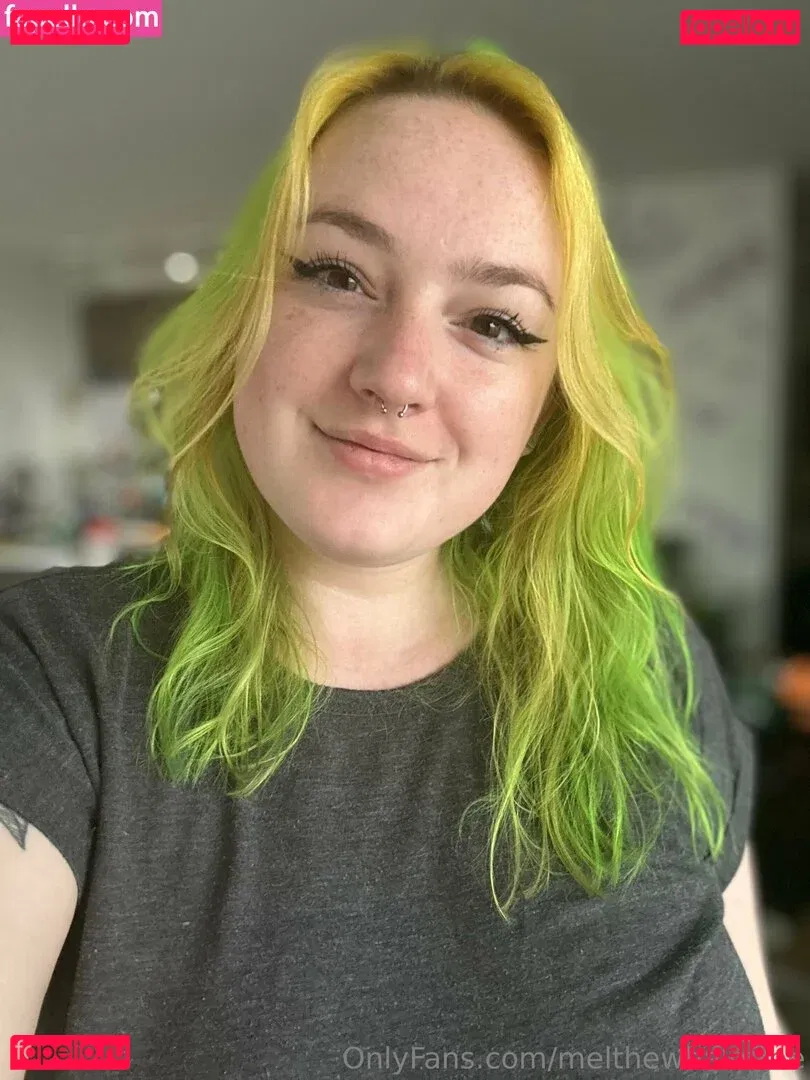 melthewhale Onlyfans Photo Gallery 