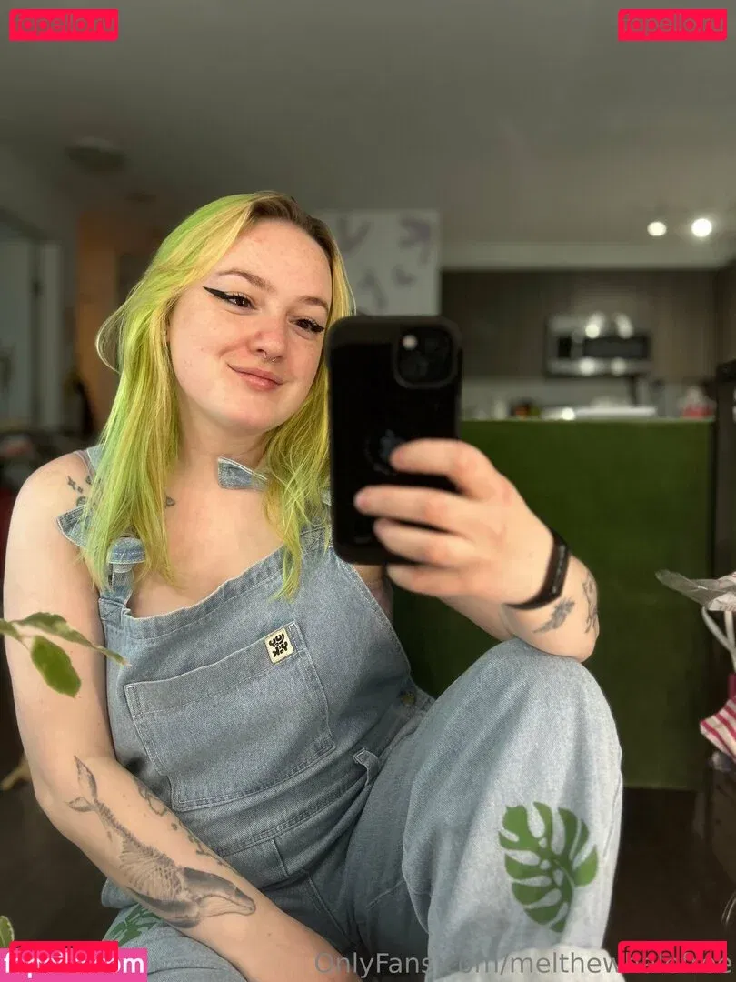 melthewhale Onlyfans Photo Gallery 