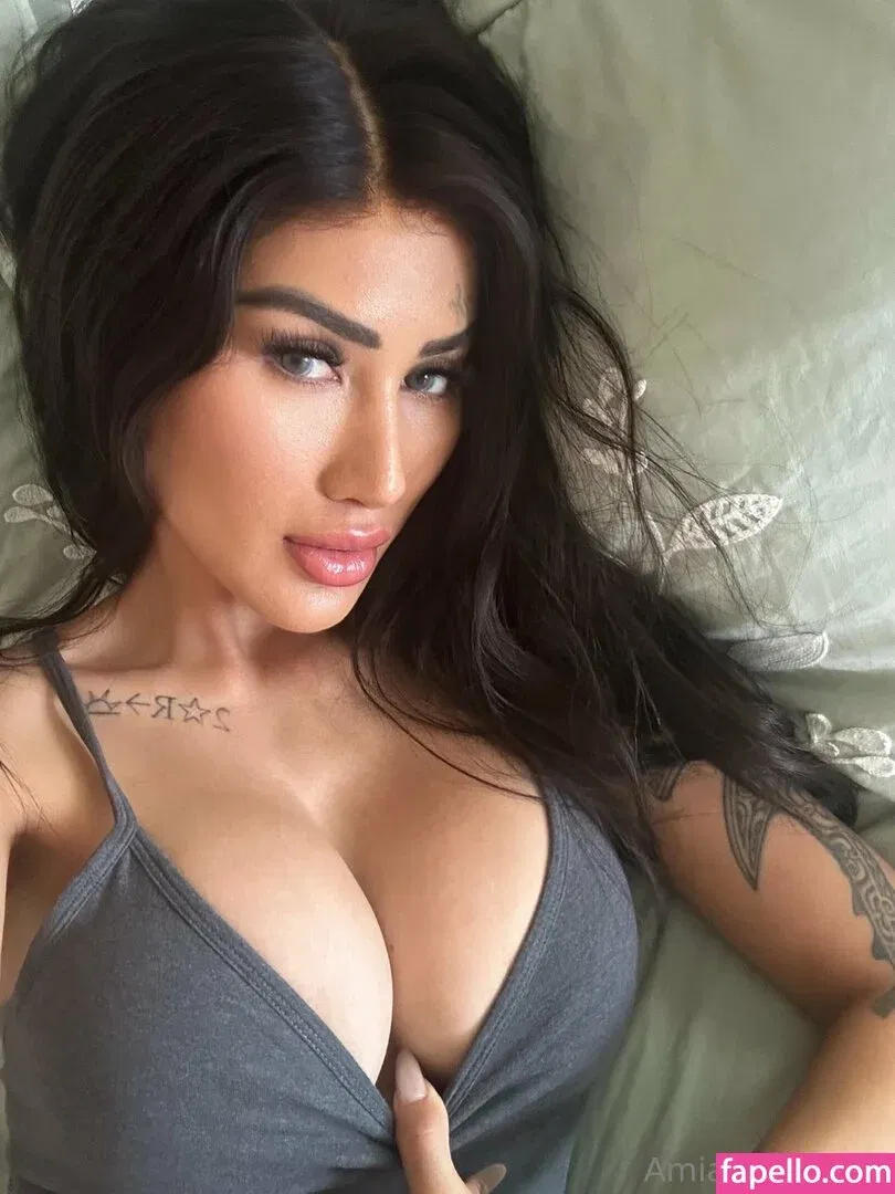 Amia Miley Onlyfans Photo Gallery 