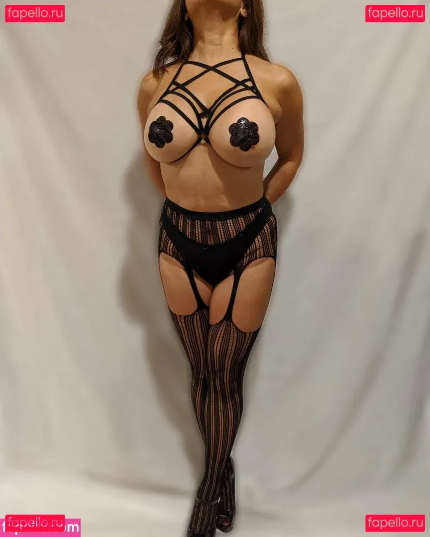 HotJade Onlyfans Photo Gallery 