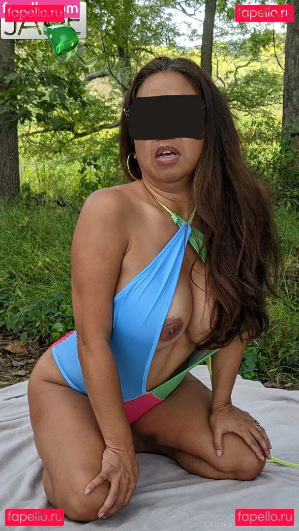 HotJade Onlyfans Photo Gallery 