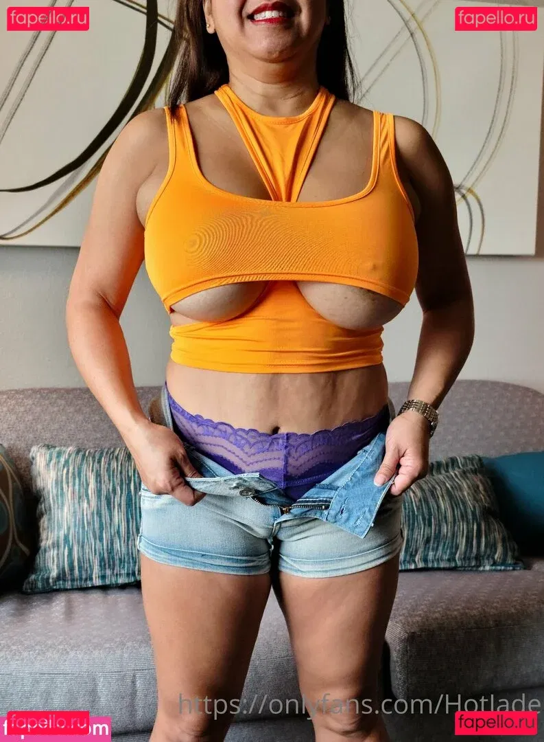 HotJade Onlyfans Photo Gallery 