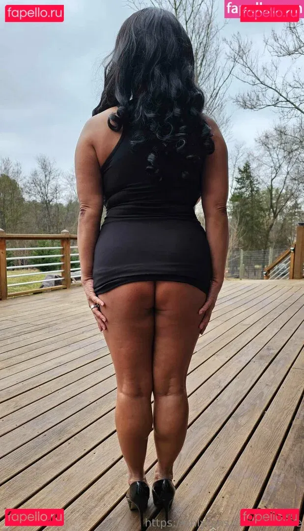 HotJade Onlyfans Photo Gallery 