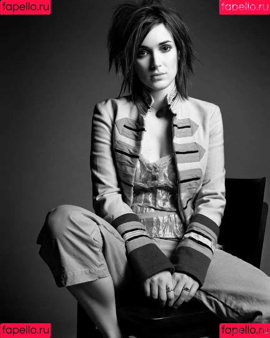 Winona Ryder Onlyfans Photo Gallery 