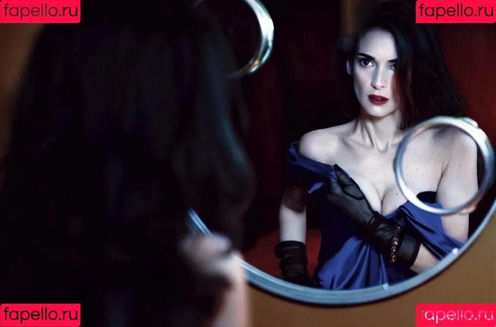 Winona Ryder Onlyfans Photo Gallery 