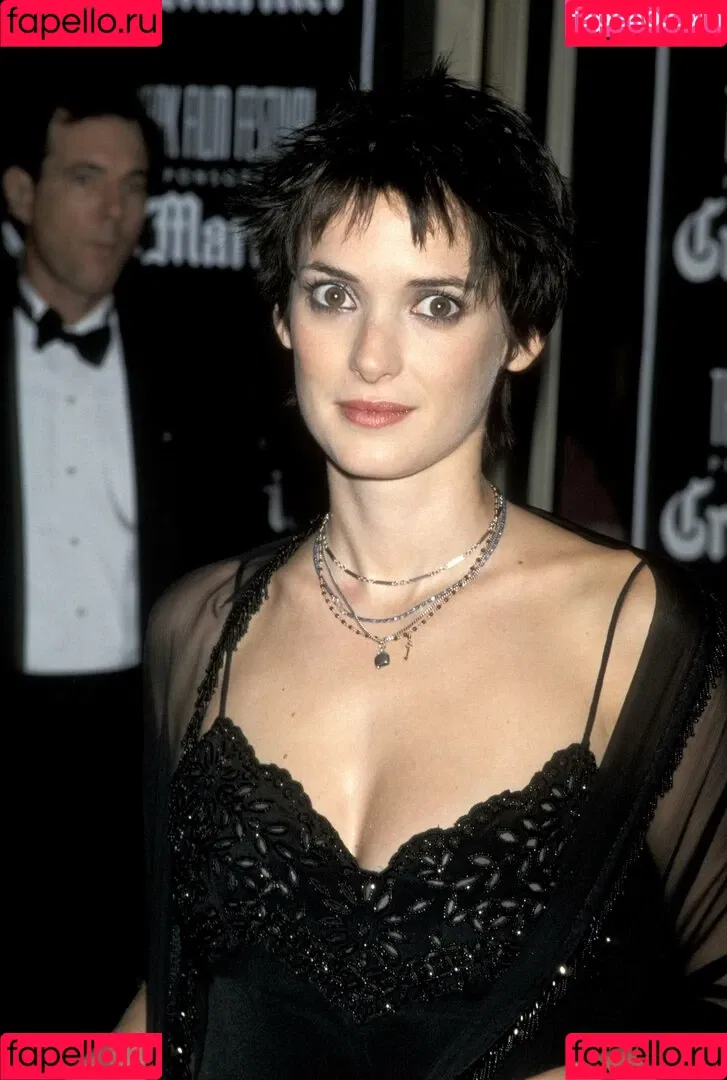 Winona Ryder Onlyfans Photo Gallery 