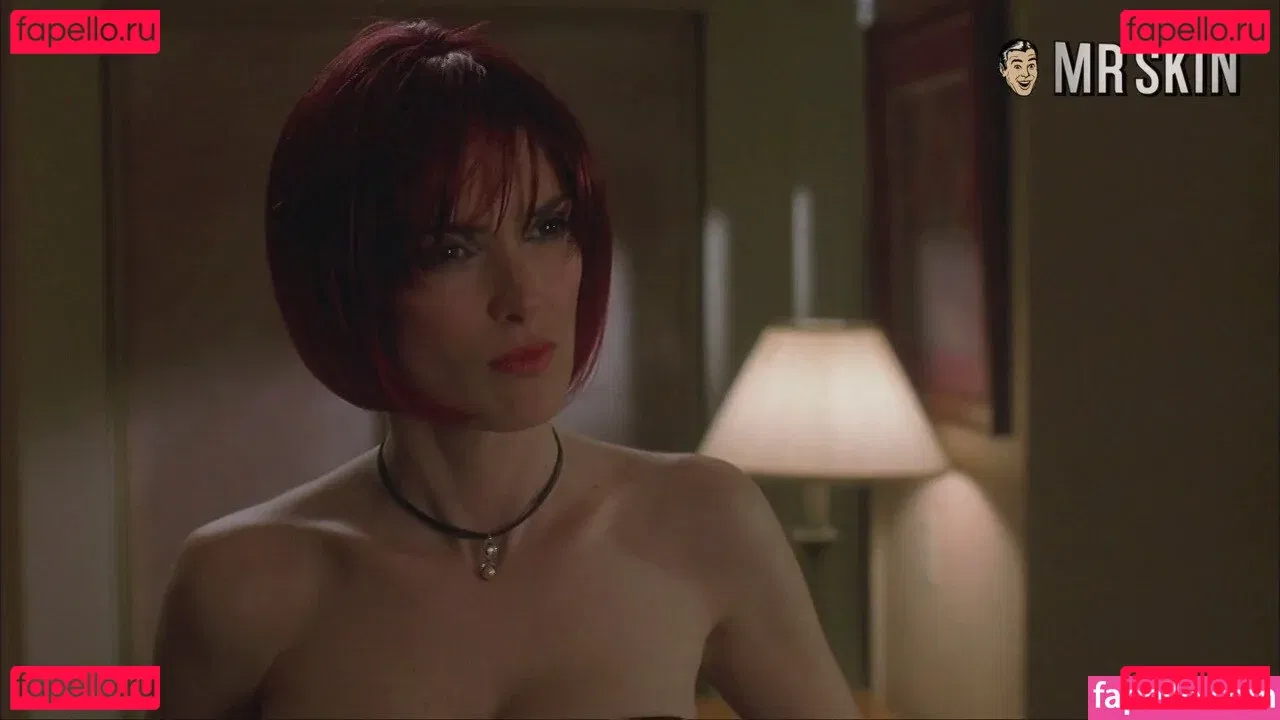 Winona Ryder Onlyfans Photo Gallery 