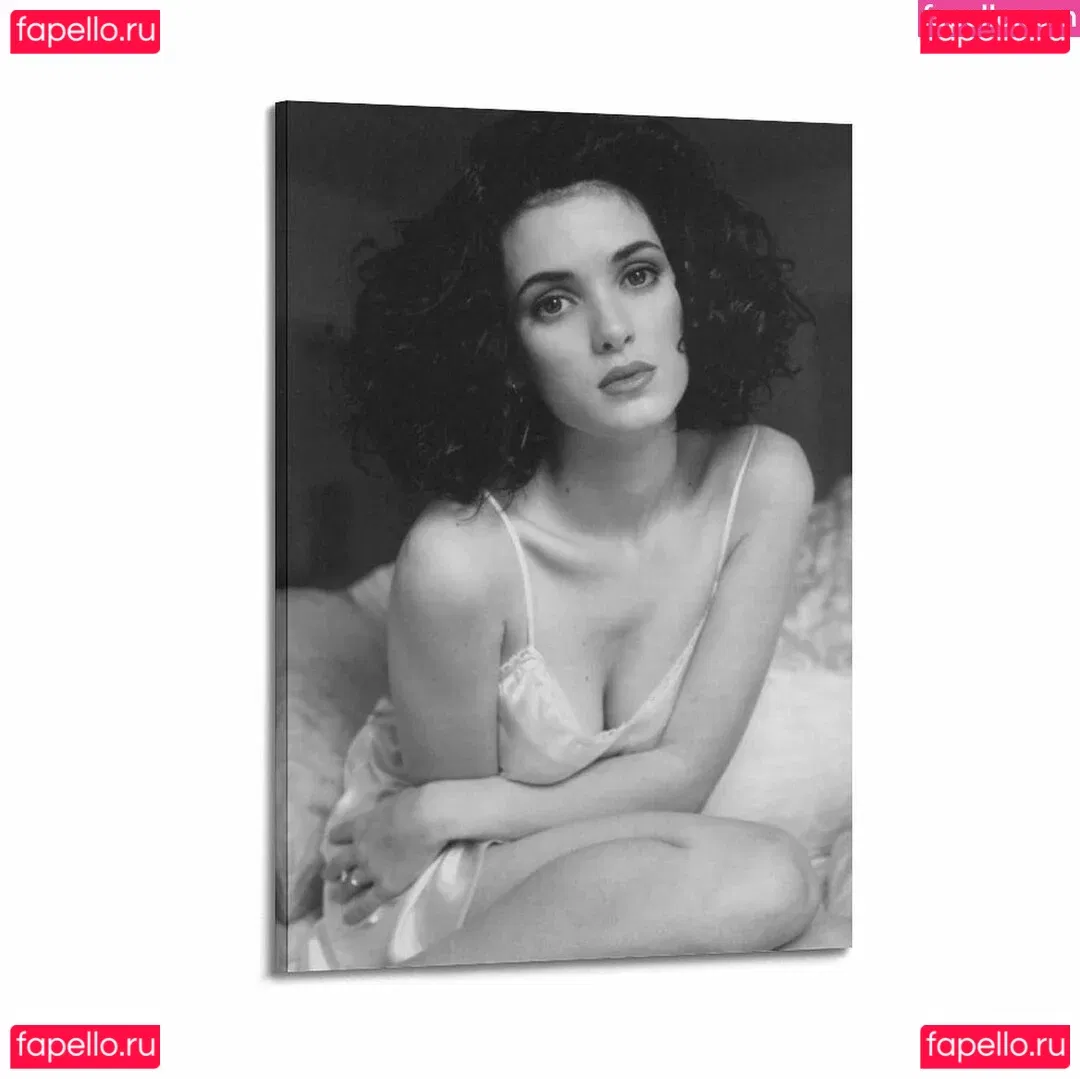 Winona Ryder Onlyfans Photo Gallery 