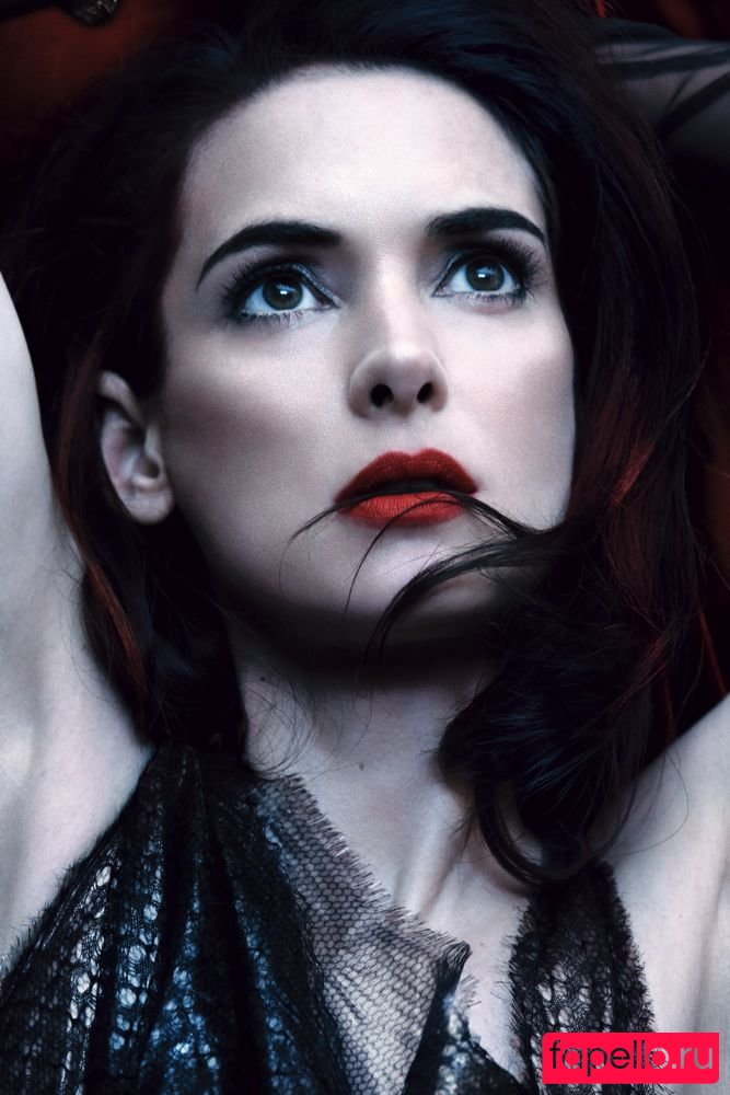Winona Ryder Nude Onlyfans Photo 5