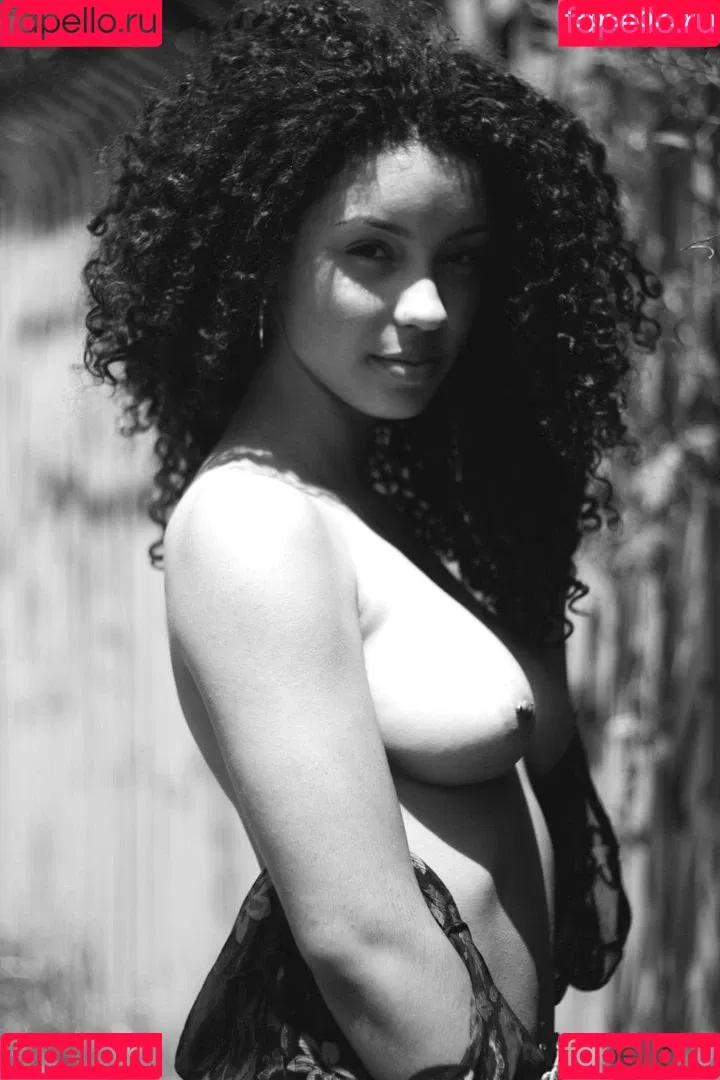 Christina Santini Onlyfans Photo Gallery 