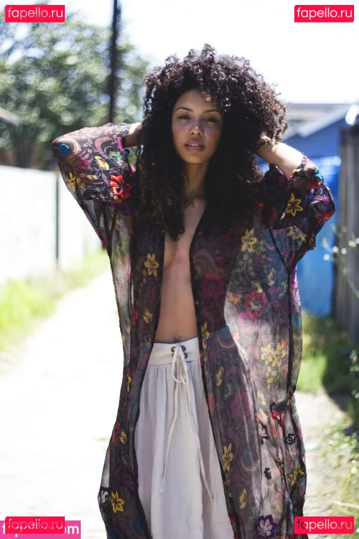 Christina Santini Onlyfans Photo Gallery 