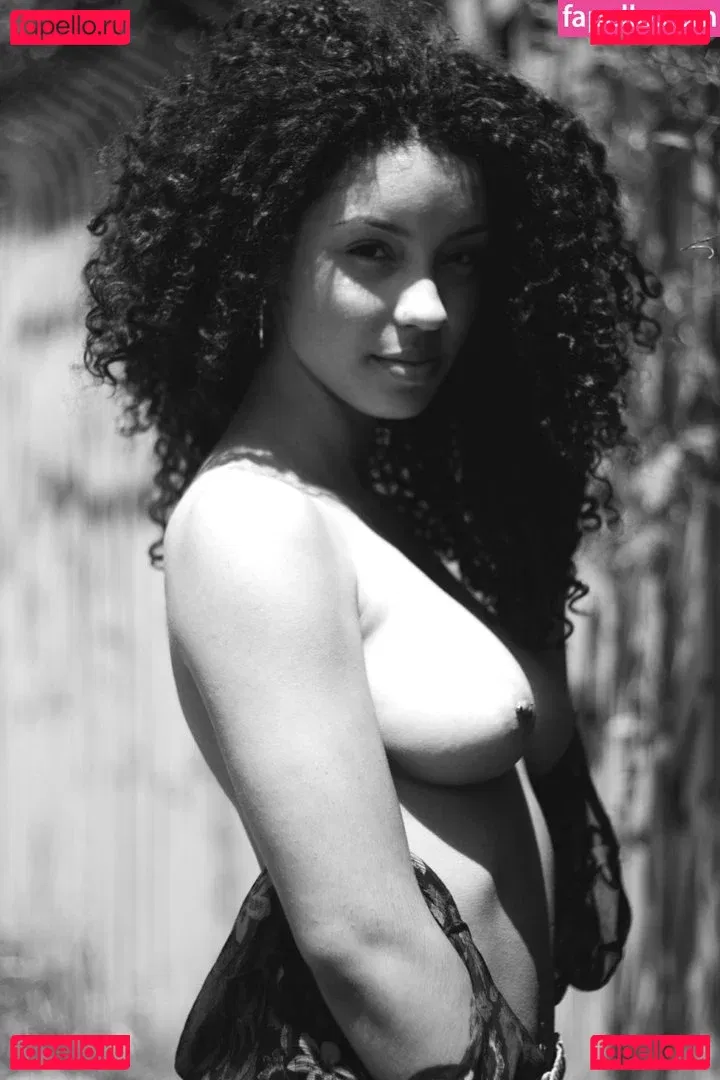 Christina Santini Onlyfans Photo Gallery 