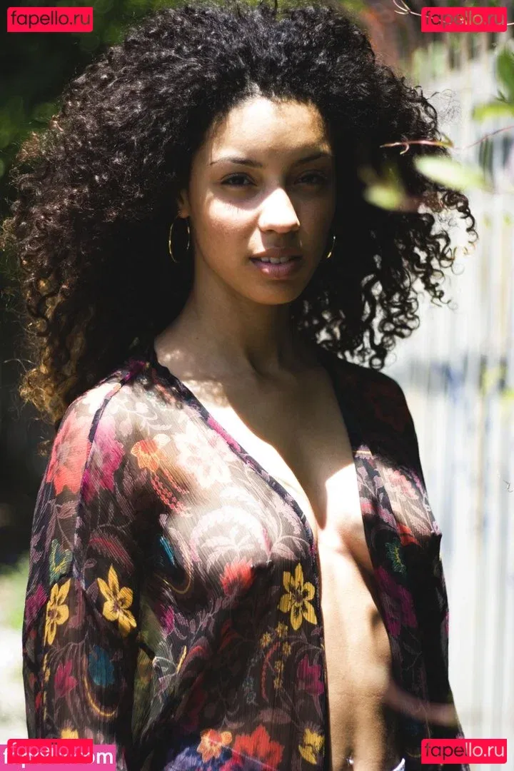 Christina Santini Onlyfans Photo Gallery 