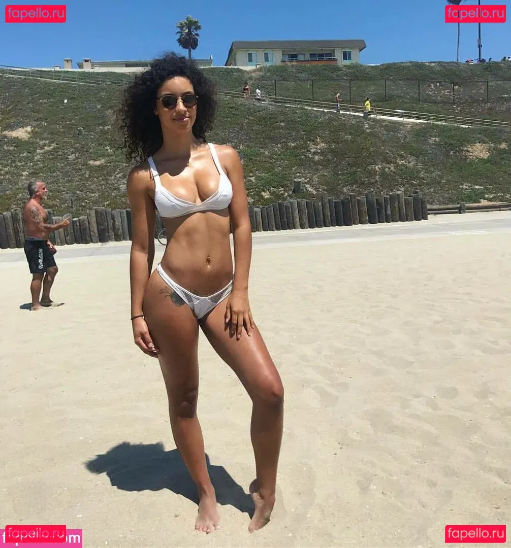 Christina Santini Onlyfans Photo Gallery 