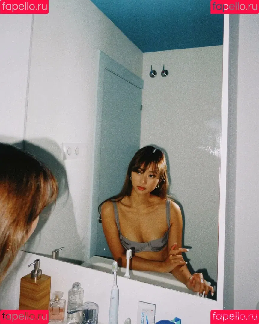 thuvnn Onlyfans Photo Gallery 