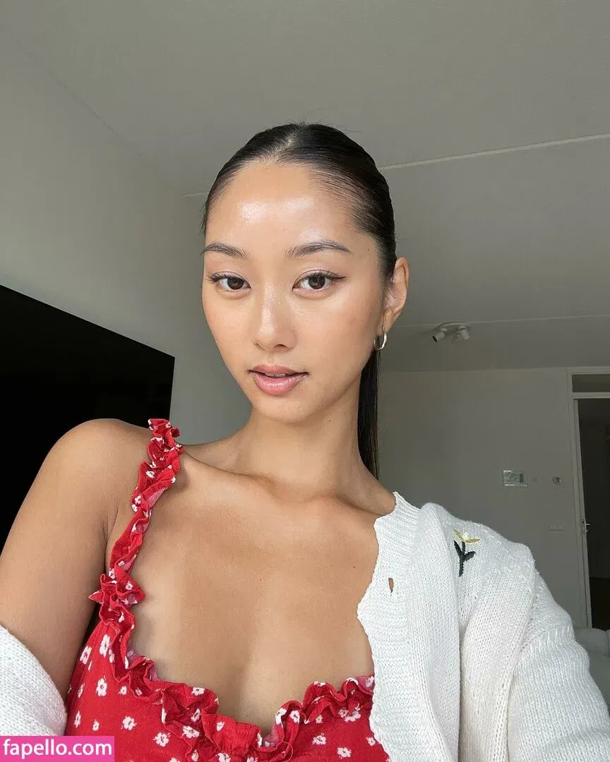 thuvnn Onlyfans Photo Gallery 