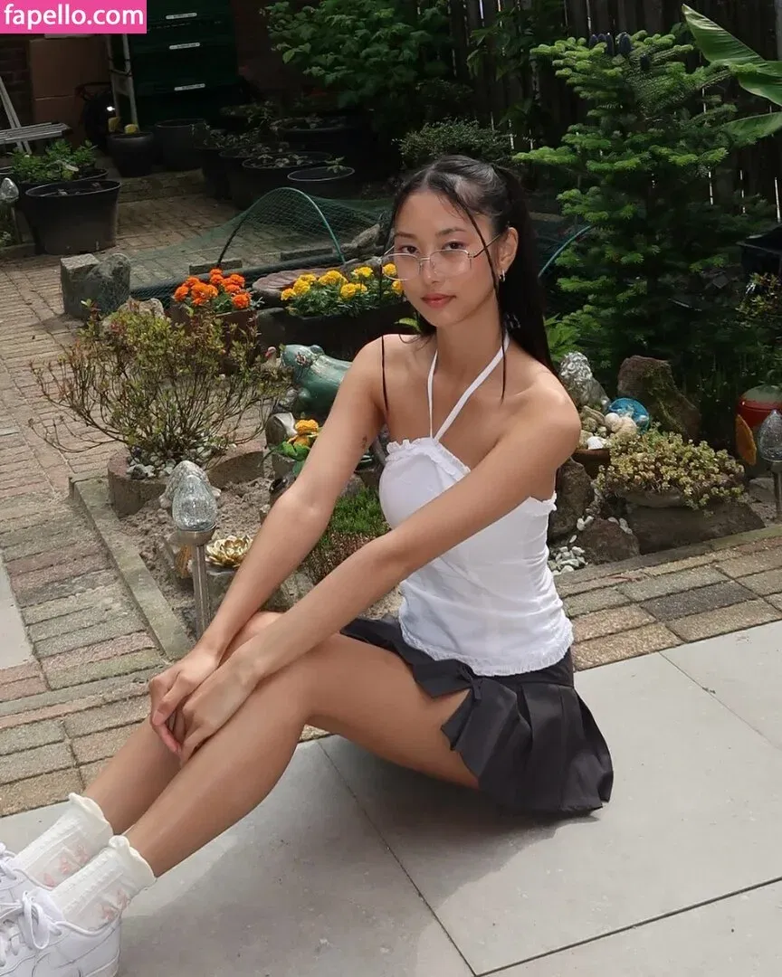 thuvnn Onlyfans Photo Gallery 