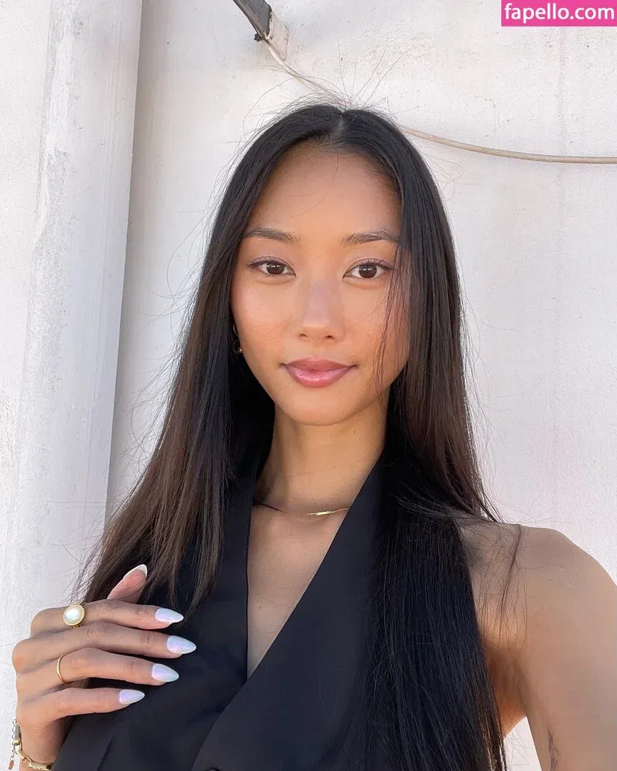 thuvnn Onlyfans Photo Gallery 