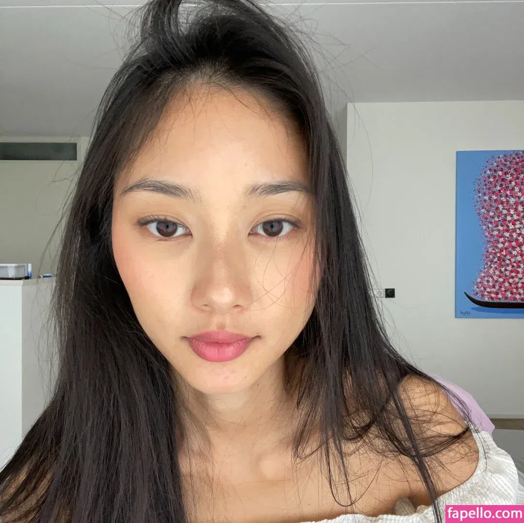 thuvnn Onlyfans Photo Gallery 