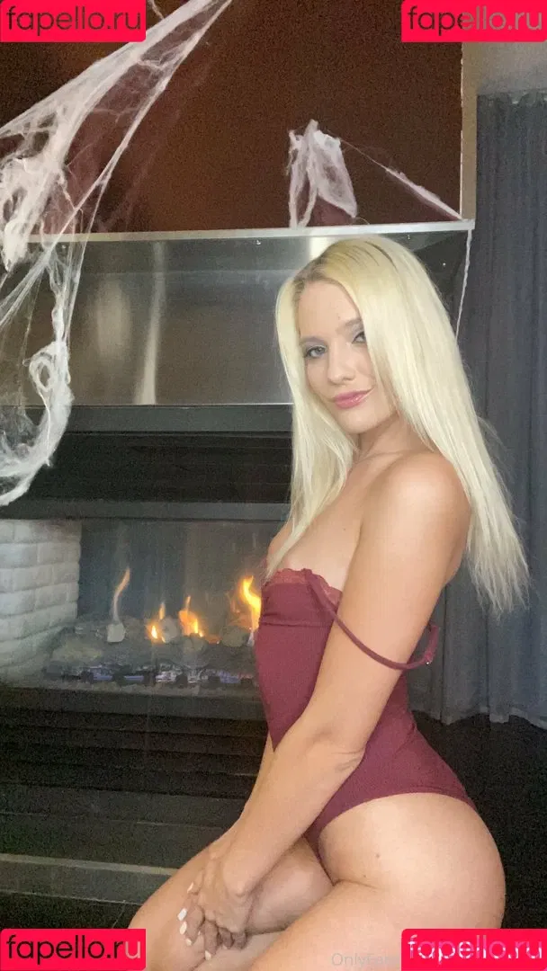 Kenna James Onlyfans Photo Gallery 