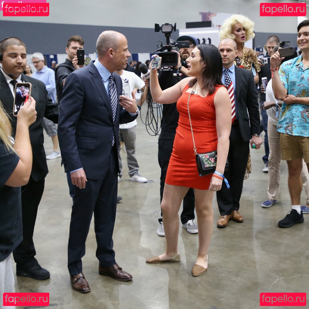 Laura Loomer Nude Onlyfans Photo 29