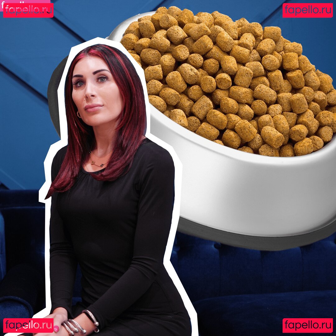 Laura Loomer Nude Onlyfans Photo 20