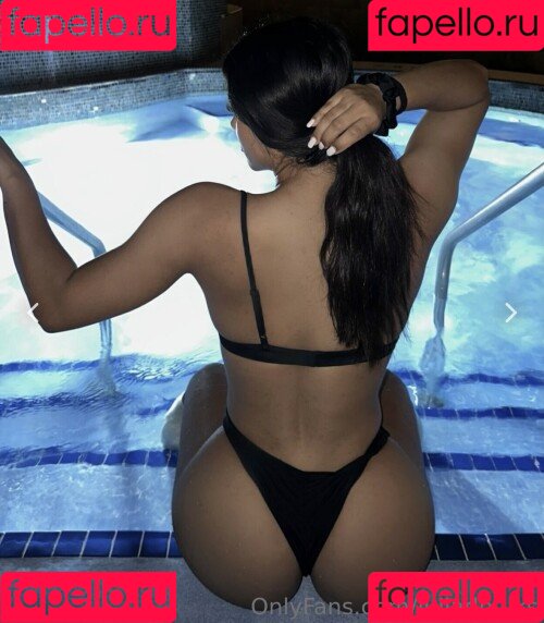 Juliadbulks Onlyfans Photo Gallery 