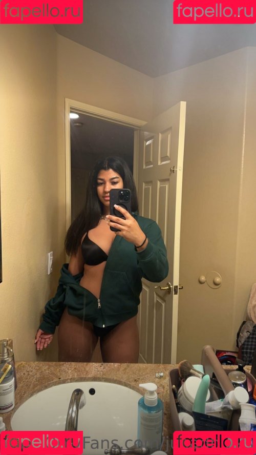 Juliadbulks Onlyfans Photo Gallery 