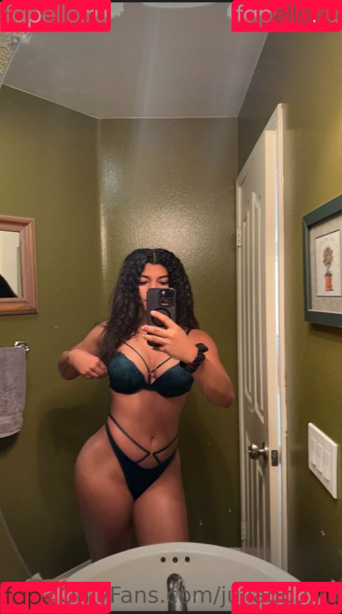 Juliadbulks Onlyfans Photo Gallery 