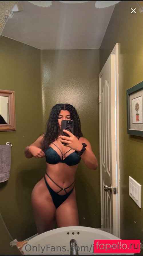 Juliadbulks Nude Onlyfans Photo 7