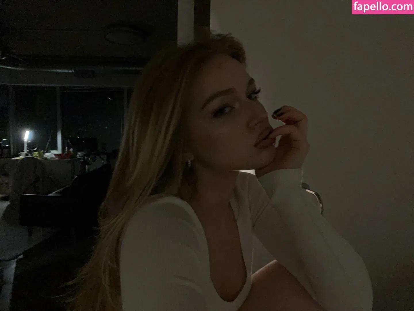 Nerushimav Onlyfans Photo Gallery 