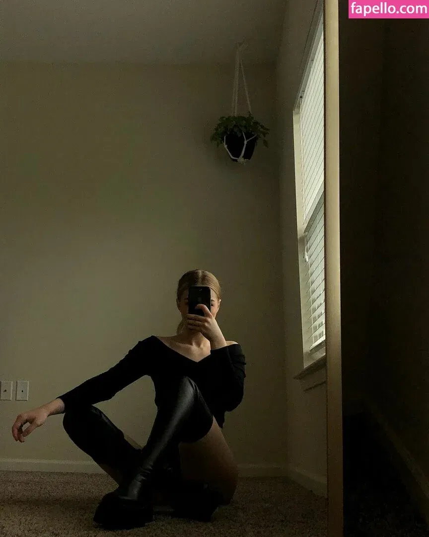 Nerushimav Onlyfans Photo Gallery 