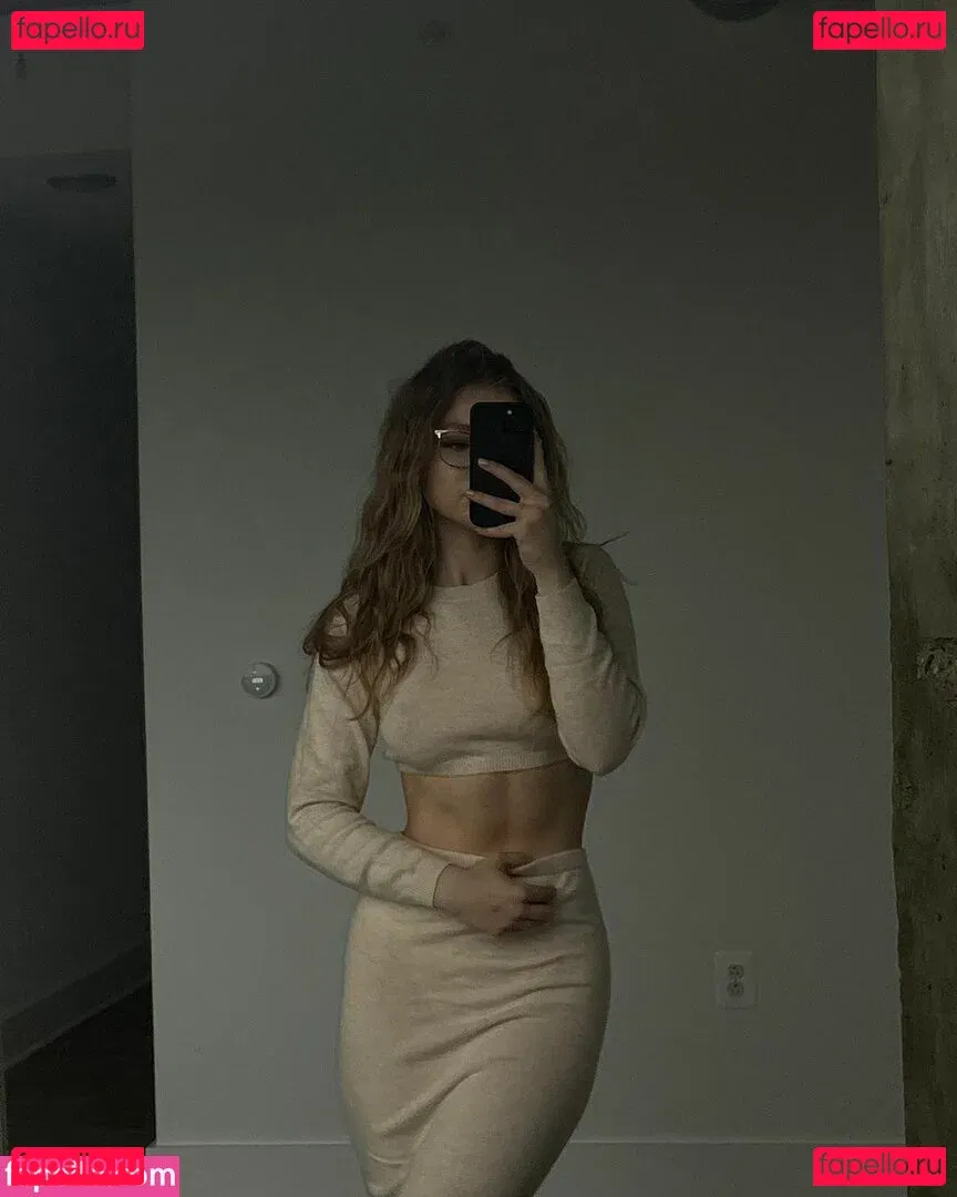 Nerushimav Onlyfans Photo Gallery 