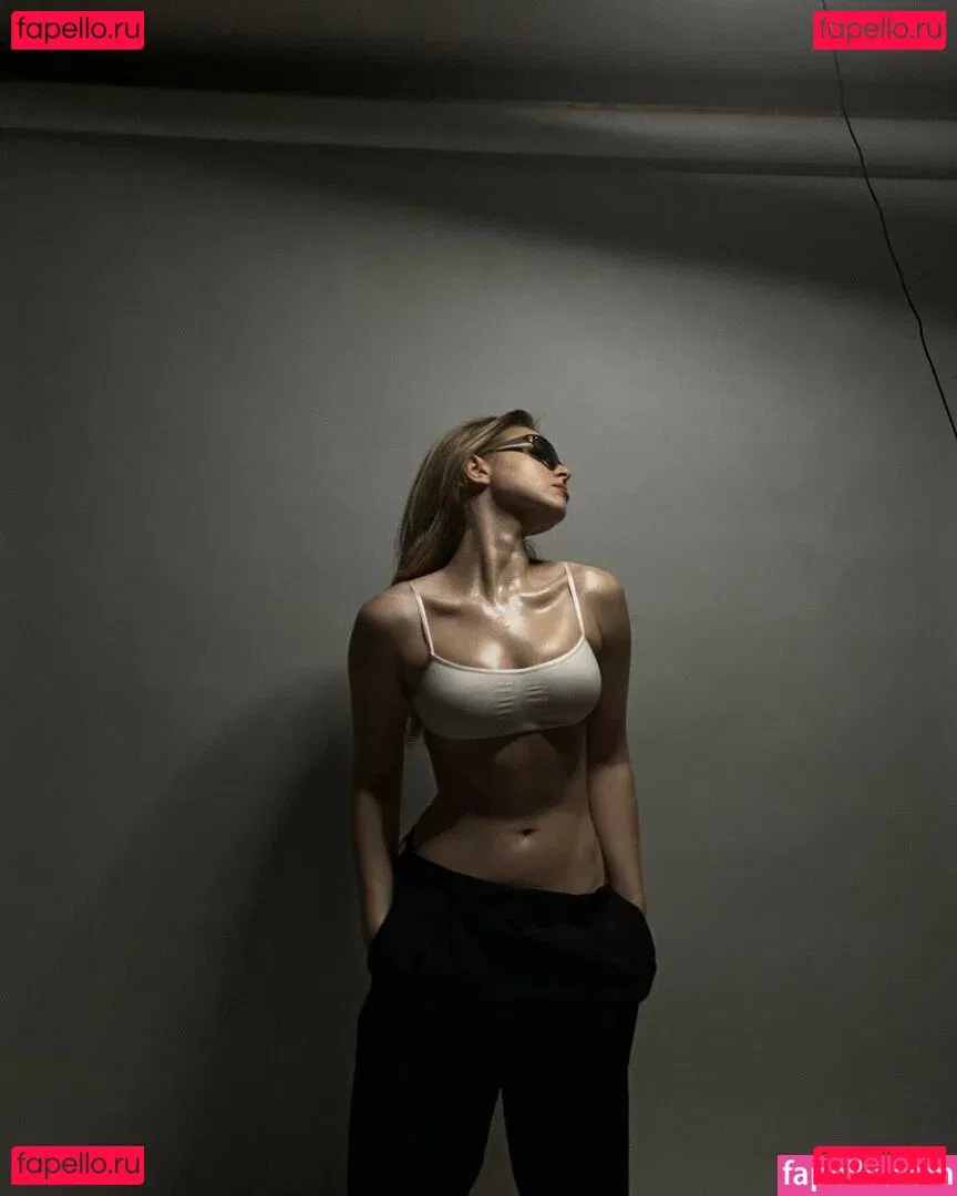 Nerushimav Onlyfans Photo Gallery 